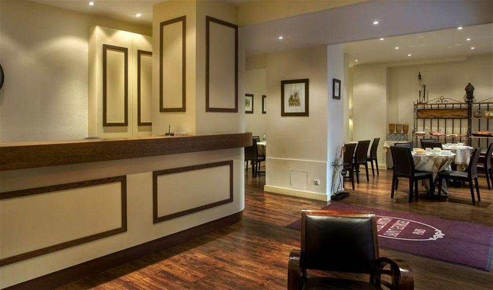 Antin St Georges 2* Parigi