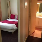 Antin St Georges 2* Parigi